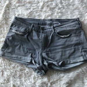 Levi’s denim shorts